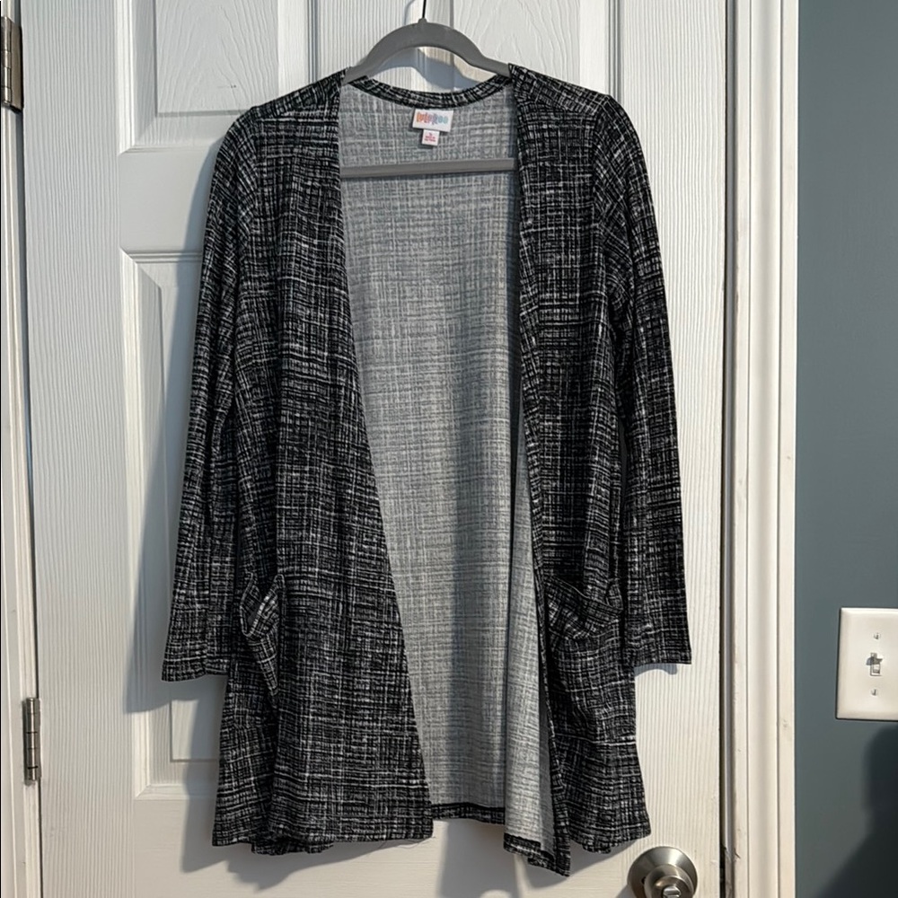 LuLaRoe Caroline Black and White Sweater - Size Small